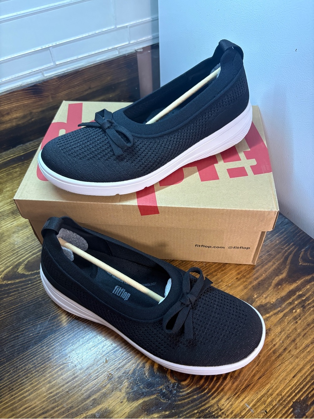 Fitflop Black Super-Q Knit Bow Flats Size 9